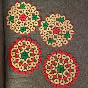Christmas Bamboo Round Hot Plate Pads Trivets Placemats Retro Green Red MCM